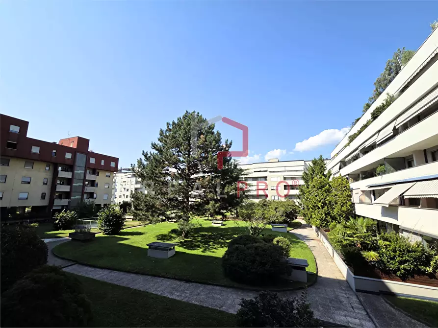 Immagine 11 di Quadrilocale in vendita  in Via Resia  a Bolzano