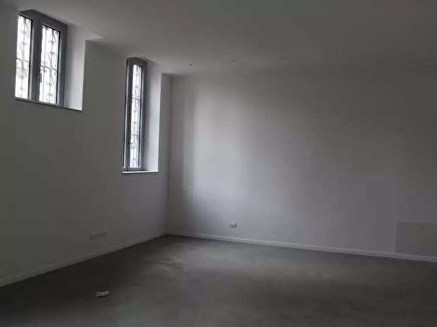 Immagine 3 di Ufficio in affitto  in Via Miani a Busto Arsizio