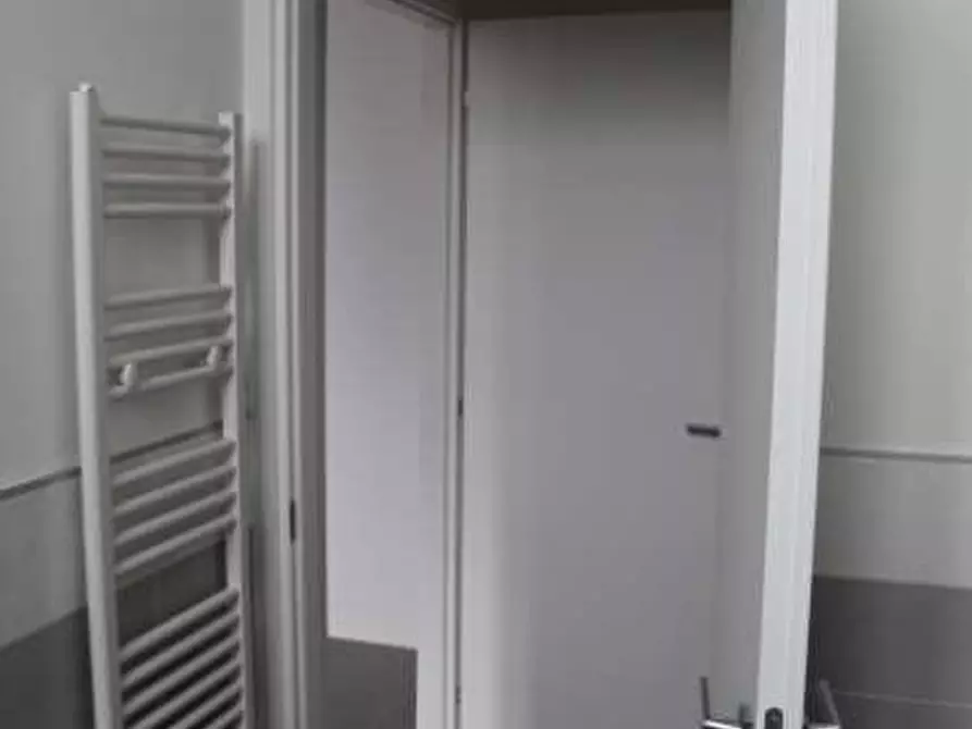 Immagine 8 di Ufficio in affitto  in Via Miani a Busto Arsizio