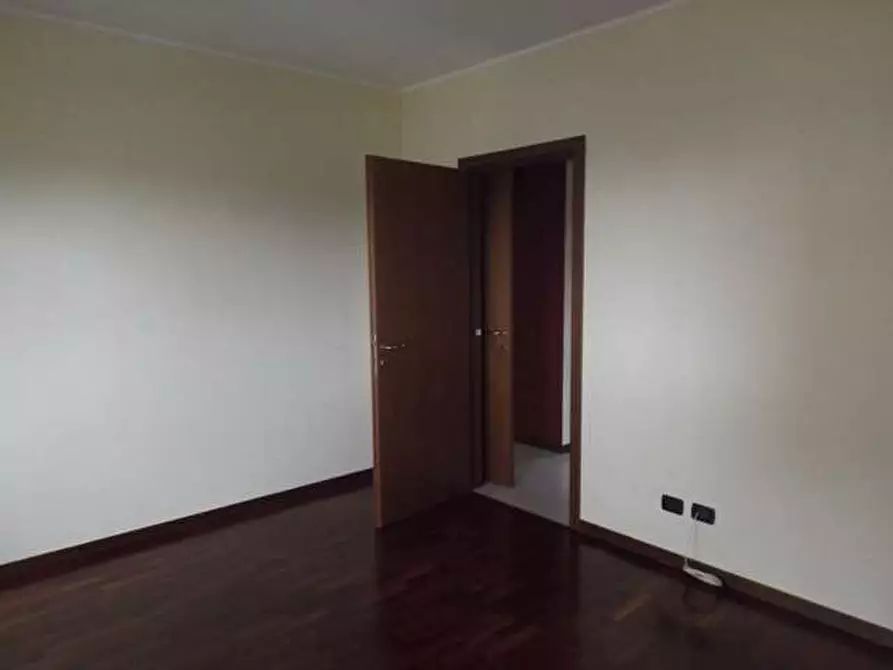 Immagine 7 di Trilocale in affitto  in Viale Sabotino a Legnano