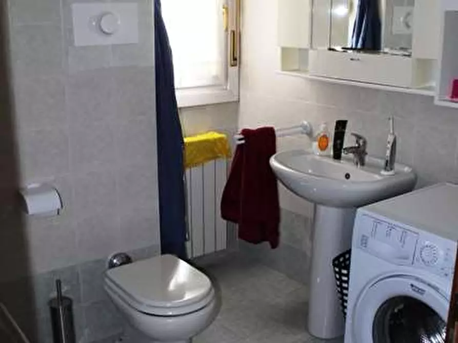 Immagine 9 di Bilocale in affitto  in via Biancardi a Busto Arsizio