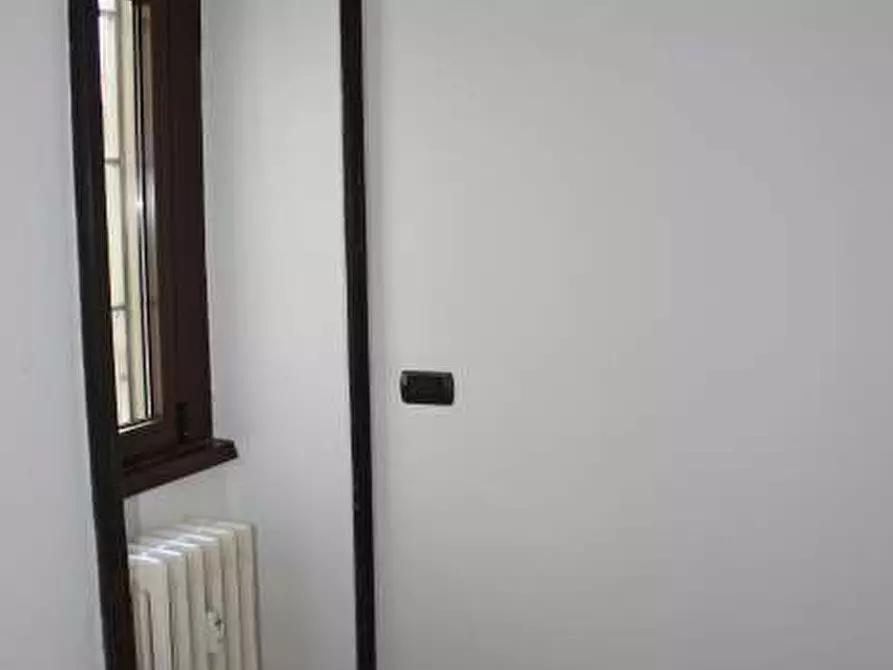 Immagine 6 di Trilocale in affitto  in Via Mameli a Busto Arsizio