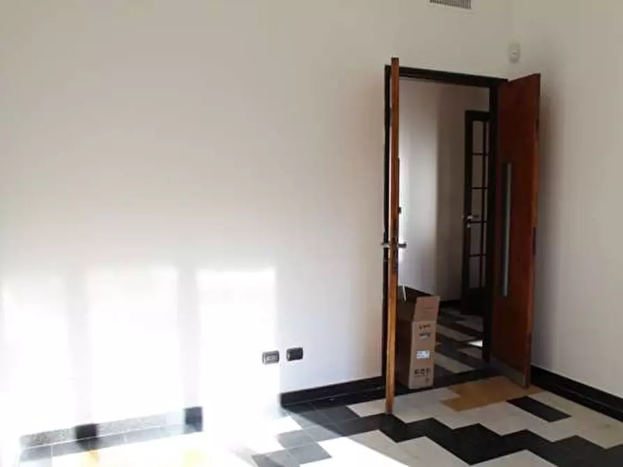 Immagine 9 di Trilocale in affitto  in Via Mameli a Busto Arsizio