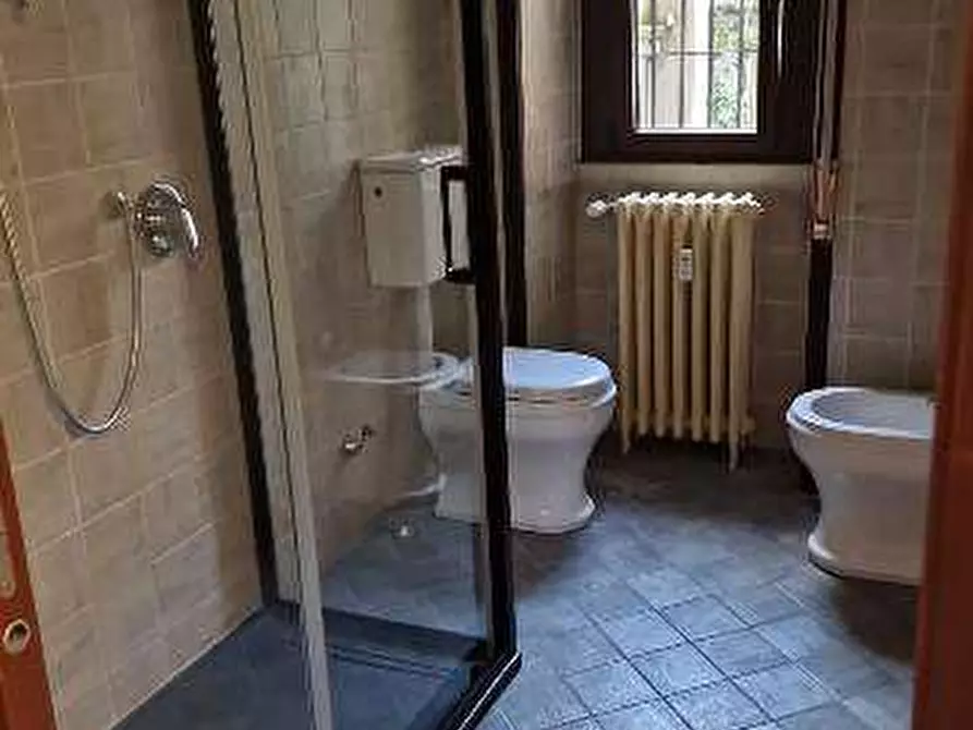 Immagine 11 di Trilocale in affitto  in Via Mameli a Busto Arsizio