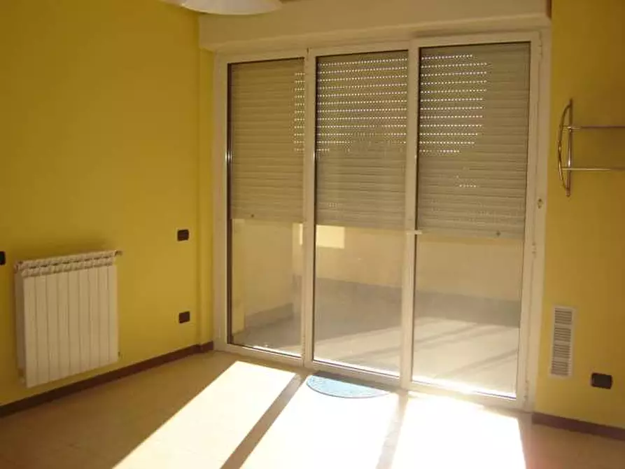 Immagine 2 di Appartamento in affitto  in via salmoiraghi a Legnano