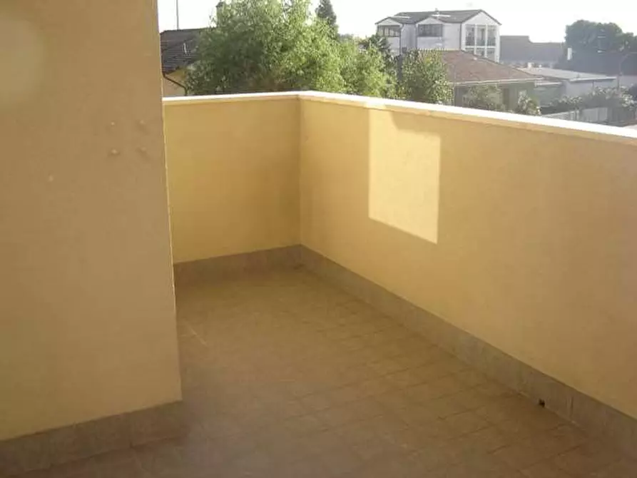 Immagine 9 di Appartamento in affitto  in via salmoiraghi a Legnano