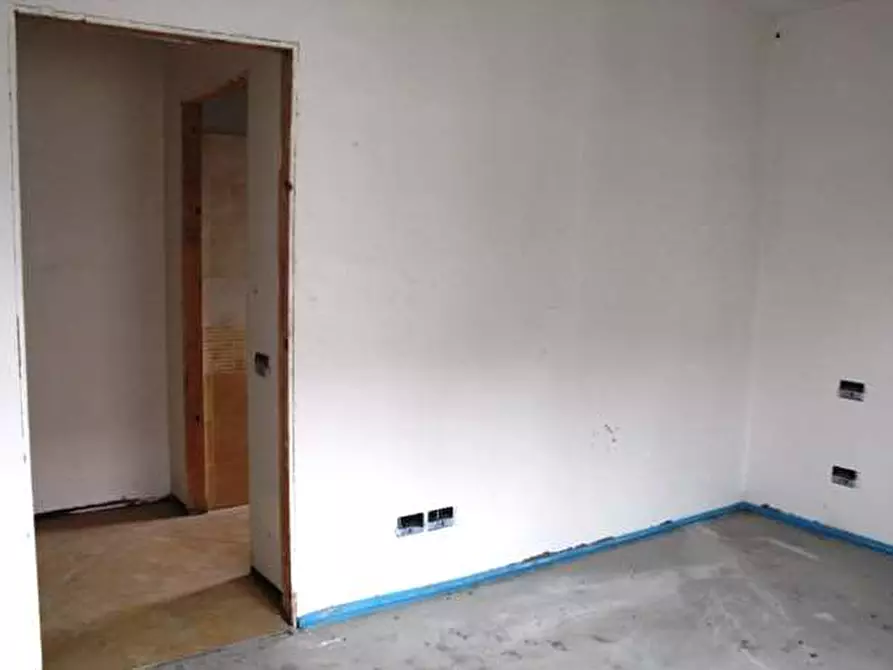 Immagine 10 di Bilocale in affitto  in Via D'Acquino a Busto Arsizio