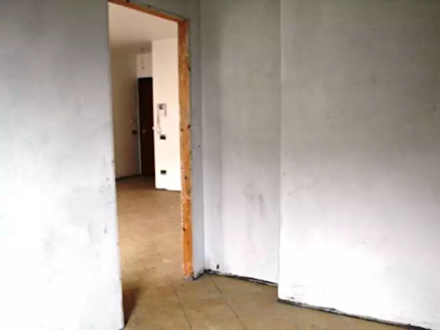 Immagine 7 di Bilocale in vendita  in Via D'Acquino a Busto Arsizio