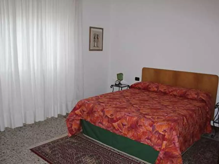 Immagine 9 di Bilocale in affitto  in via Marche a Gallarate