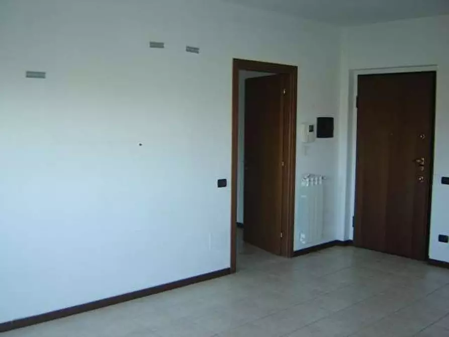 Immagine 3 di Trilocale in affitto  in Viale Sabotino a Legnano