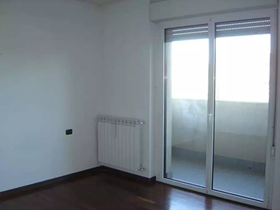 Immagine 7 di Trilocale in affitto  in Viale Sabotino a Legnano