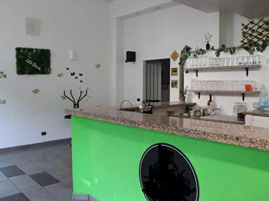 Immagine 3 di Negozio in vendita  in Largo San Giuseppe 3 a Busto Arsizio