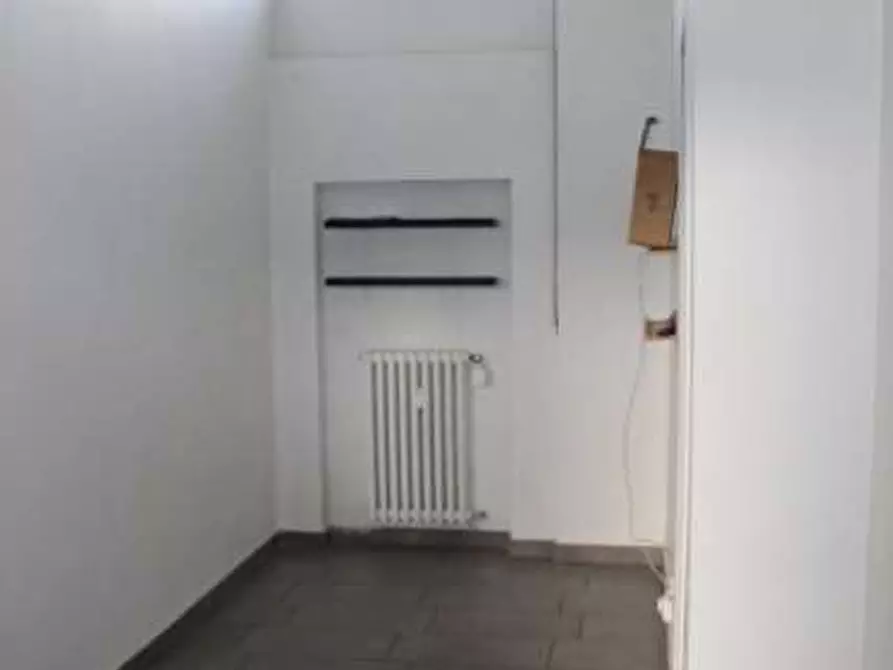 Immagine 5 di Negozio in vendita  in Largo San Giuseppe 3 a Busto Arsizio