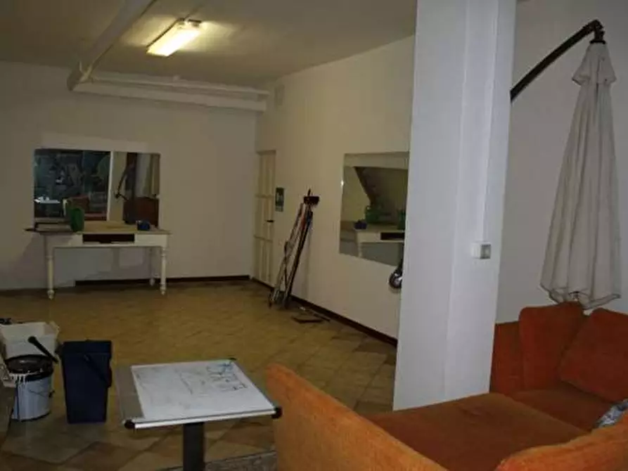 Immagine 11 di Negozio in vendita  in Largo San Giuseppe 3 a Busto Arsizio
