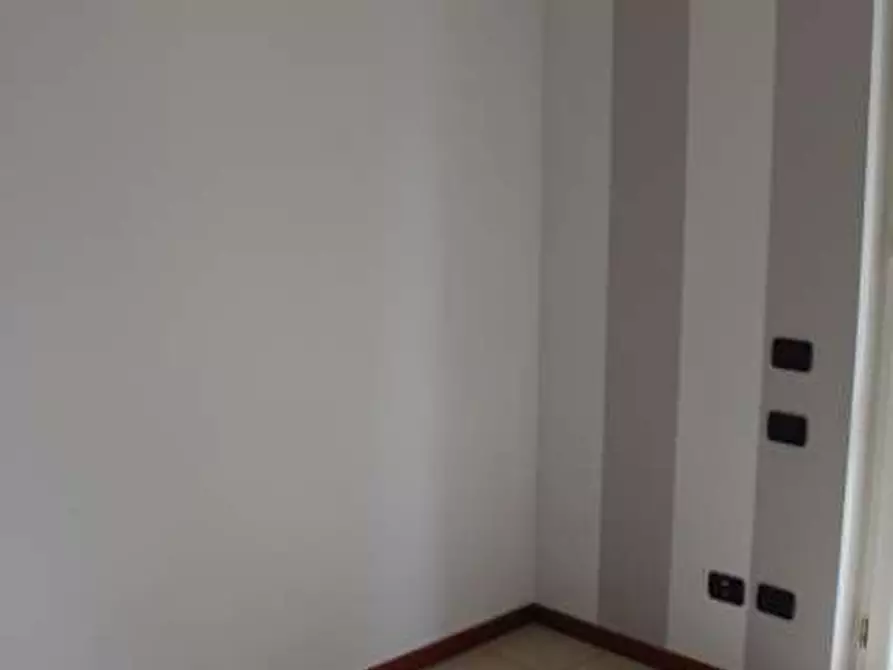 Immagine 10 di Trilocale in vendita  in Via Cadorna 1 a Busto Garolfo