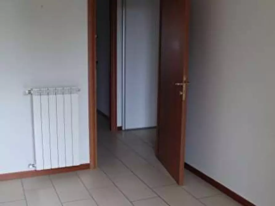 Immagine 11 di Trilocale in vendita  in Via Cadorna 1 a Busto Garolfo