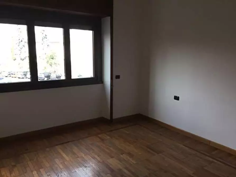 Immagine 7 di Trilocale in affitto  in Via mameli a Busto Arsizio
