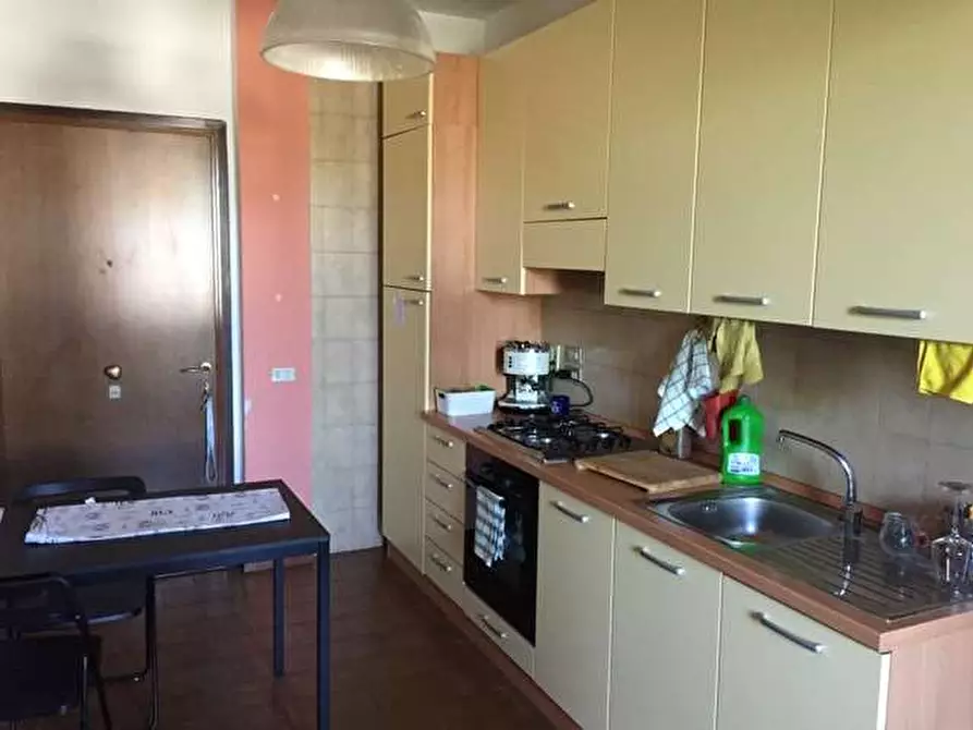 Immagine 1 di Bilocale in affitto  in Via Madonnina del Grappa 1 a Legnano