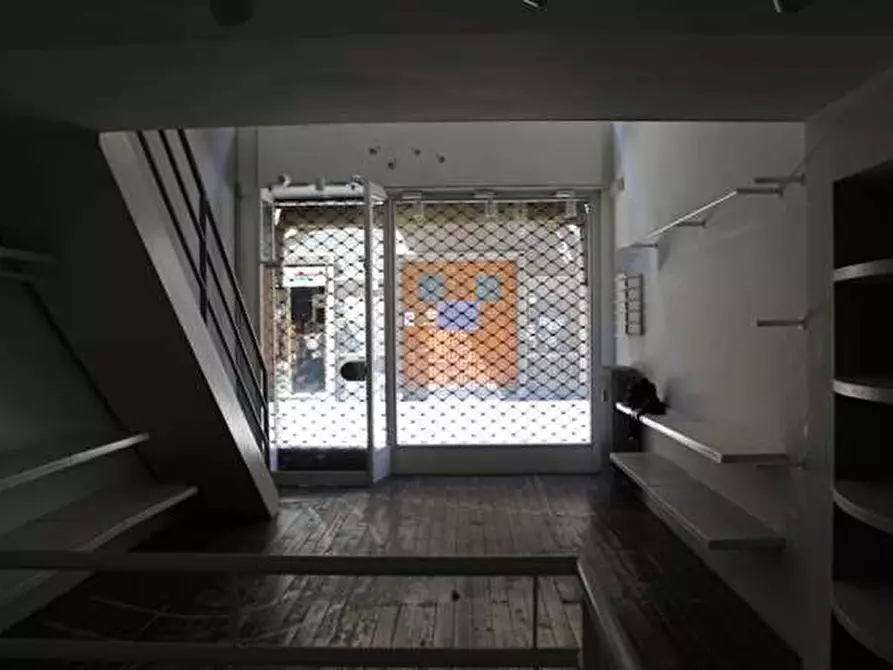 Immagine 5 di Negozio in affitto  in Piazza San Giovanni a Busto Arsizio