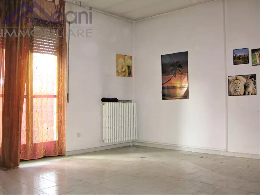 Immagine 8 di Stabile in vendita  in Via Ciro Menotti 5 a Opera