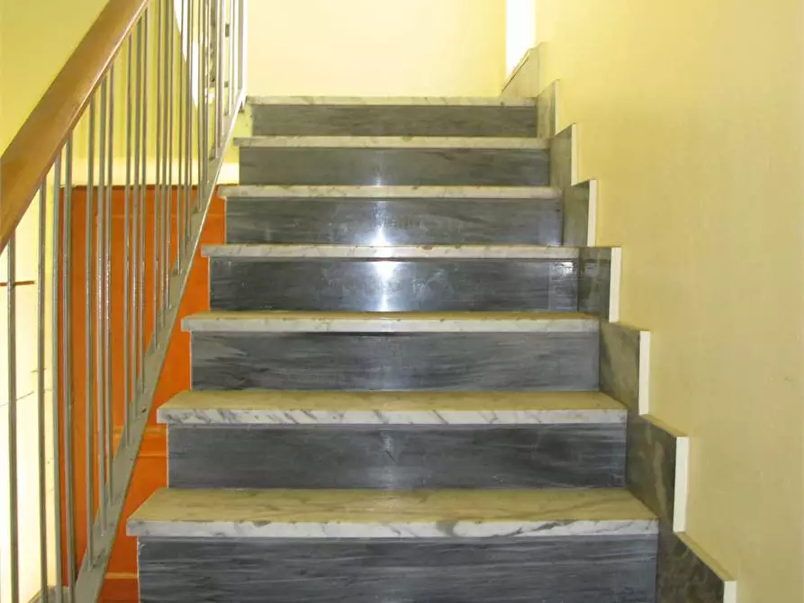 Immagine 16 di Stabile in vendita  in Via Ciro Menotti 5 a Opera