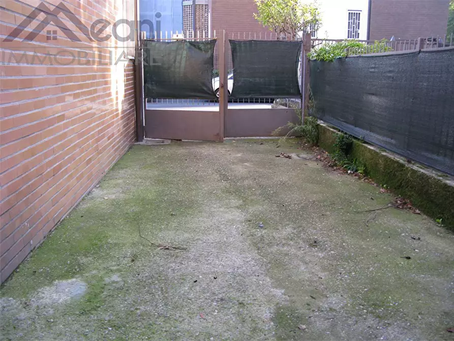 Immagine 19 di Stabile in vendita  in Via Ciro Menotti 5 a Opera