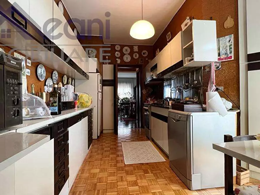 Immagine 8 di Appartamento in vendita  in via Spartaco a Milano