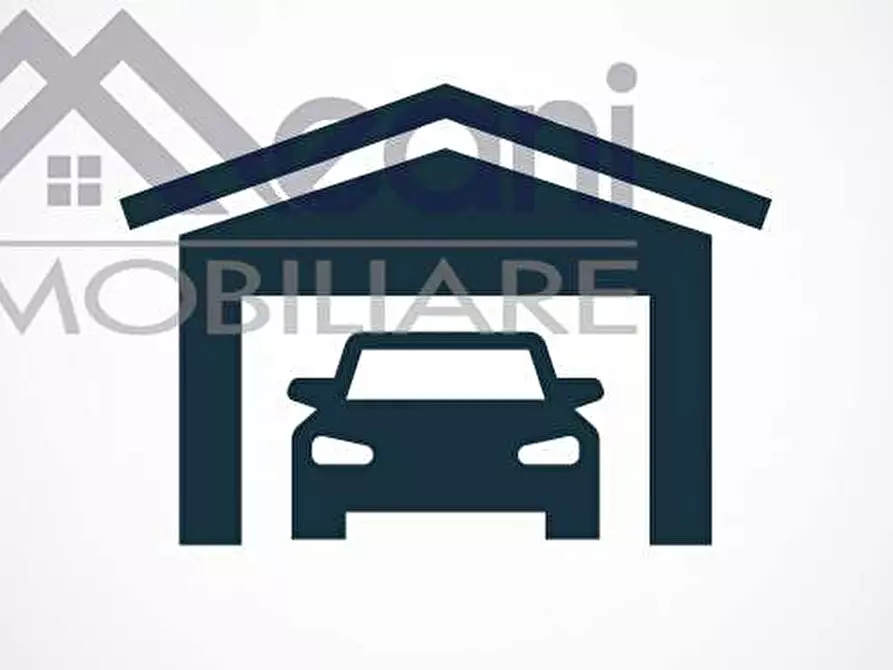 Immagine 2 di Garage in vendita  in via Segre a Opera