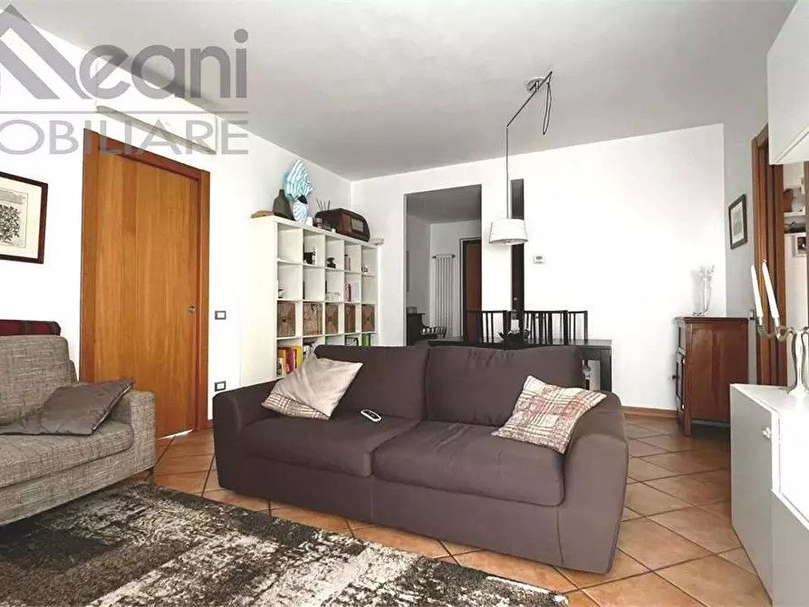 Immagine 1 di Appartamento in vendita  in Via S. Vitale a Siziano