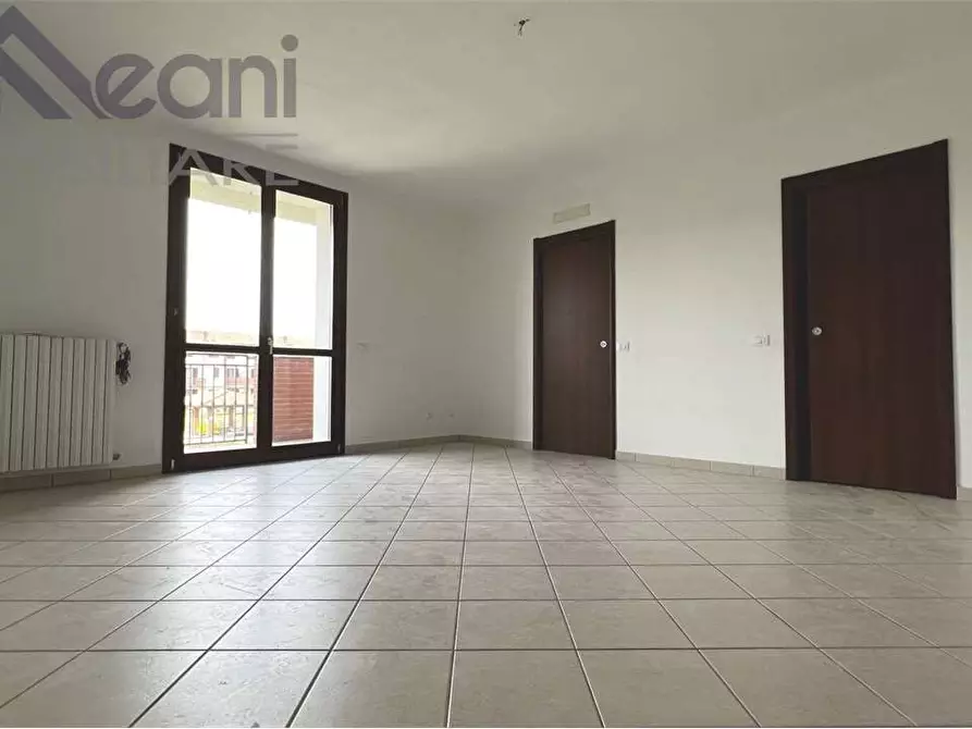 Immagine 1 di Appartamento in vendita  in Moro di Locate a Locate Di Triulzi