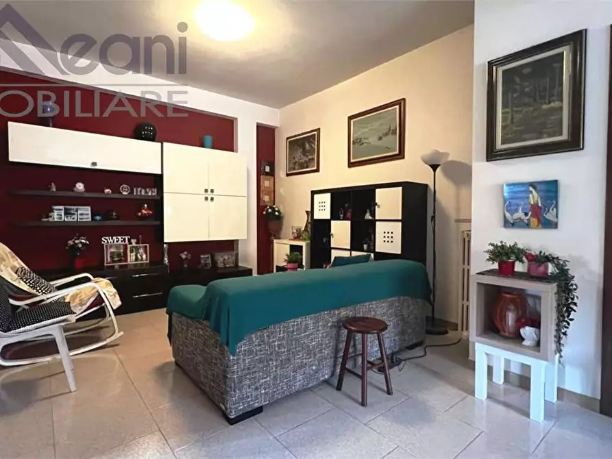 Immagine 24 di Casa bifamiliare in vendita  in Viale del Popolo a Pieve Emanuele