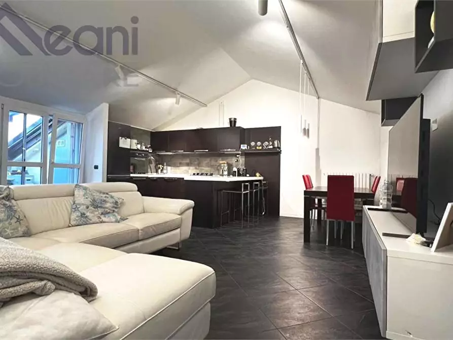 Immagine 12 di Appartamento in vendita  in Via Don Sturzo a Opera