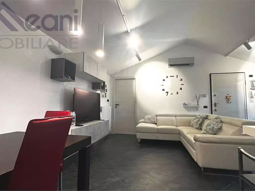 Immagine 3 di Appartamento in vendita  in Via Don Sturzo a Opera