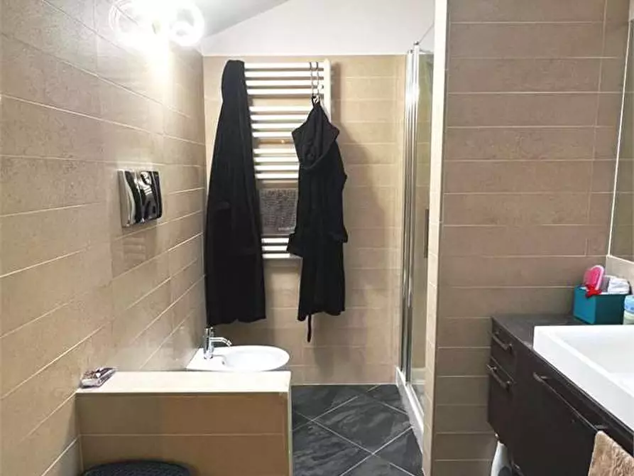 Immagine 28 di Appartamento in vendita  in Via Don Sturzo a Opera