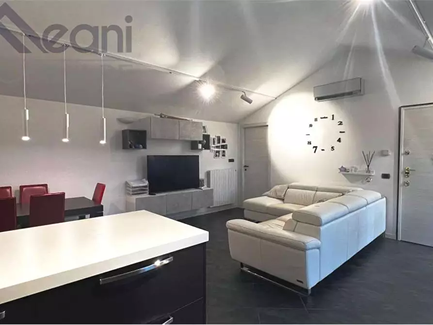 Immagine 5 di Appartamento in vendita  in Via Don Sturzo a Opera