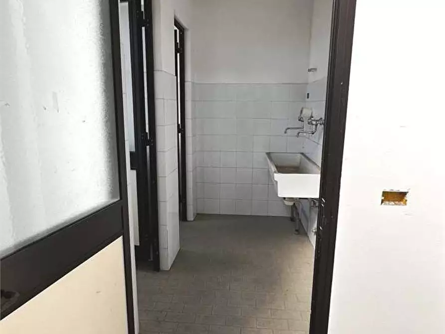 Immagine 11 di Capannone industriale in vendita  in VIA IV NOVEMBRE a Vidigulfo