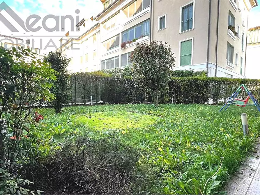 Immagine 25 di Appartamento in vendita  in via Brodolini a Pieve Emanuele