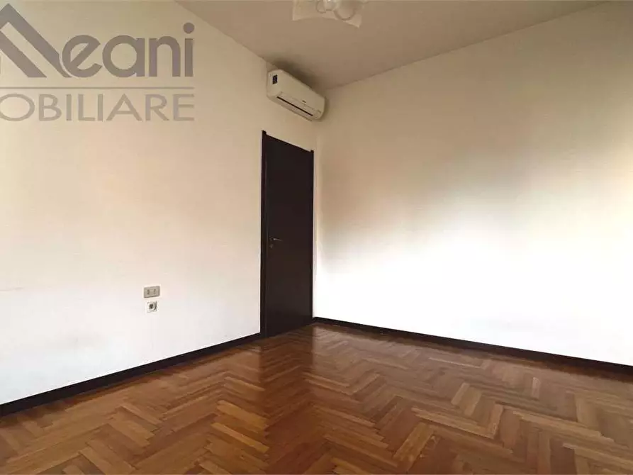 Immagine 21 di Quadrilocale in affitto  in Sporting Mirasole a Opera