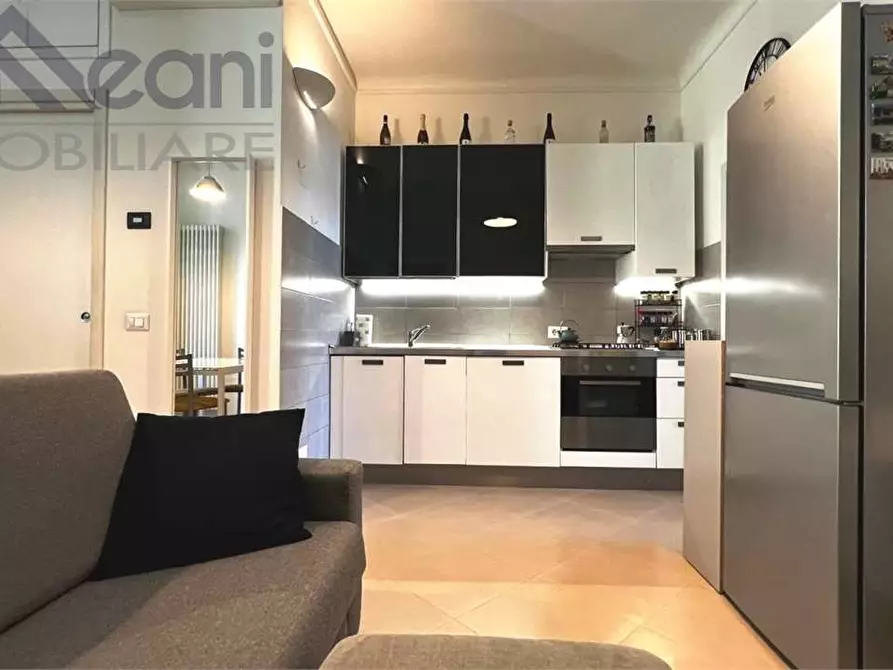 Immagine 11 di Appartamento in vendita  in via Riva di Trento 1 a Milano