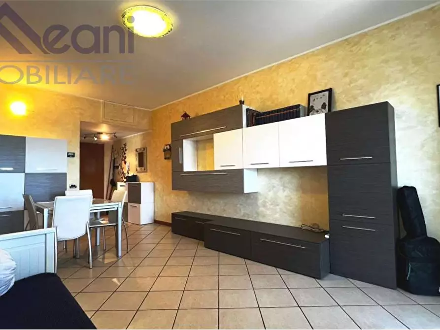 Immagine 8 di Appartamento in vendita  in Via Verdi a Locate Di Triulzi