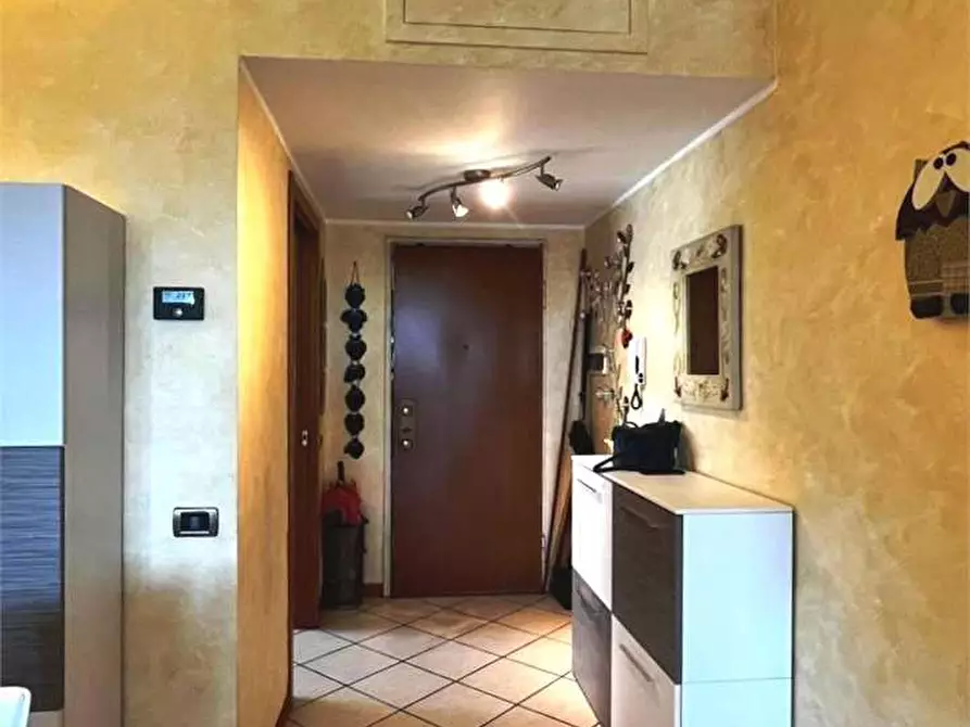 Immagine 11 di Appartamento in vendita  in Via Verdi a Locate Di Triulzi