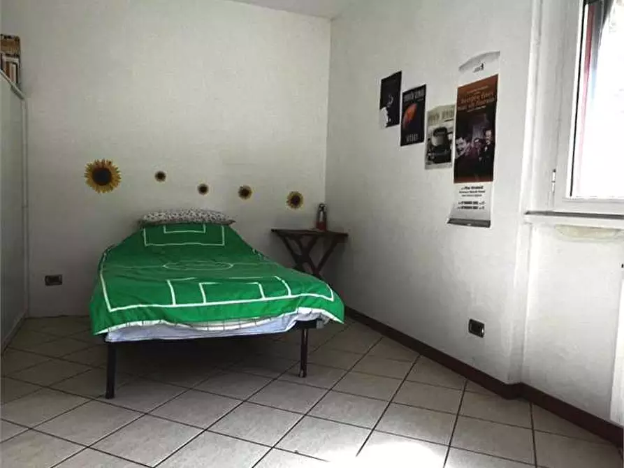 Immagine 24 di Appartamento in vendita  in Via Verdi a Locate Di Triulzi