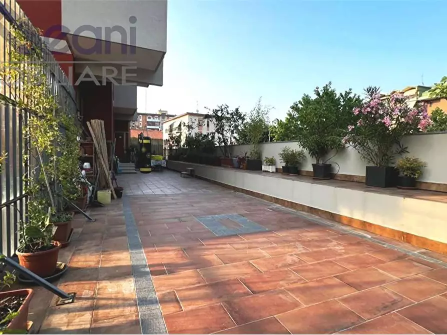 Immagine 5 di Appartamento in vendita  in Via Camporgnago a Milano