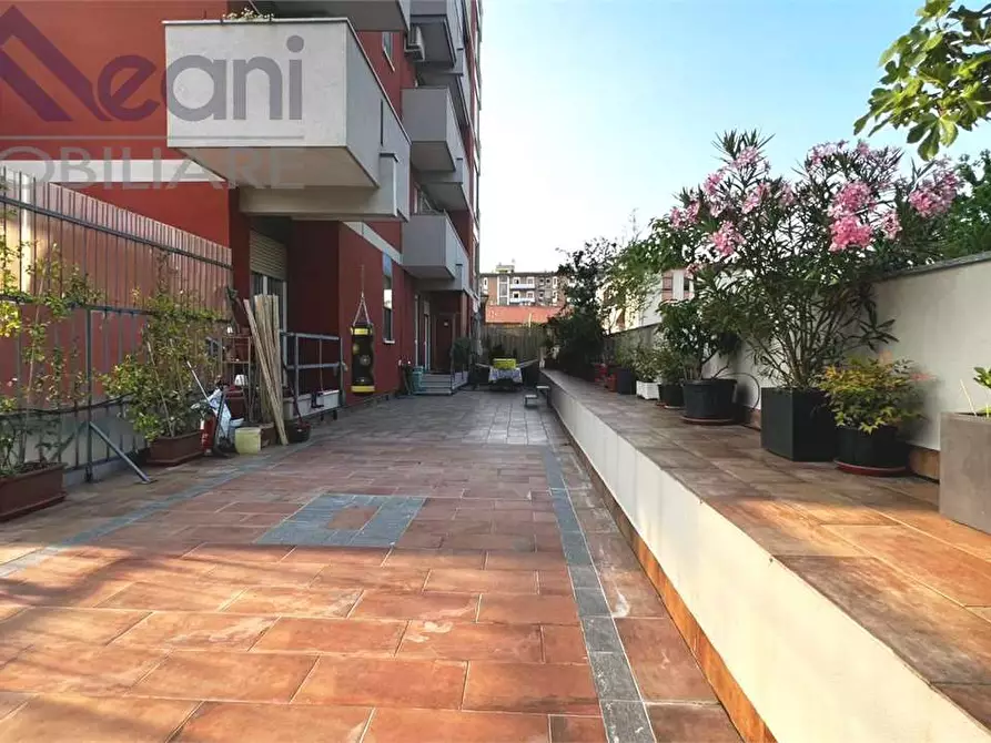 Immagine 6 di Appartamento in vendita  in Via Camporgnago a Milano