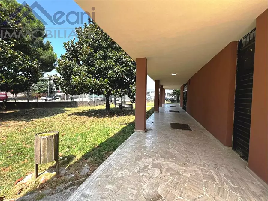 Immagine 3 di Ufficio in vendita  in VIA FIZZONASCO a Pieve Emanuele
