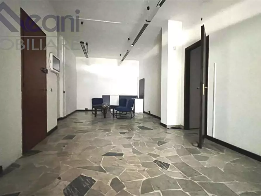 Immagine 18 di Ufficio in vendita  in VIA FIZZONASCO a Pieve Emanuele