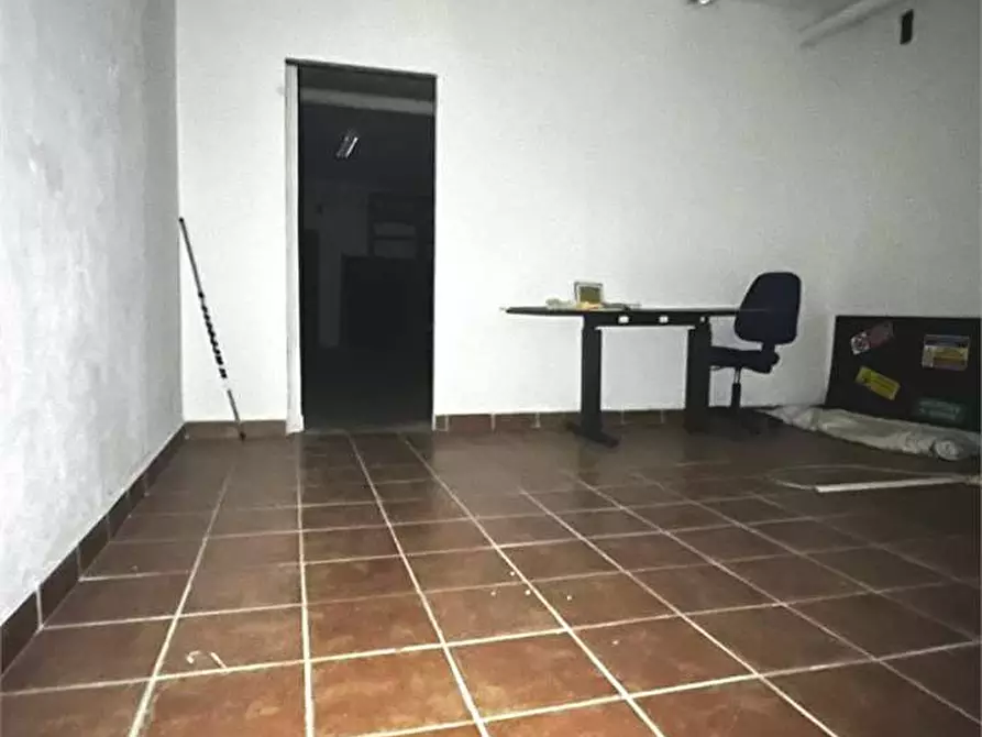 Immagine 22 di Negozio in vendita  in VIA FIZZONASCO a Pieve Emanuele