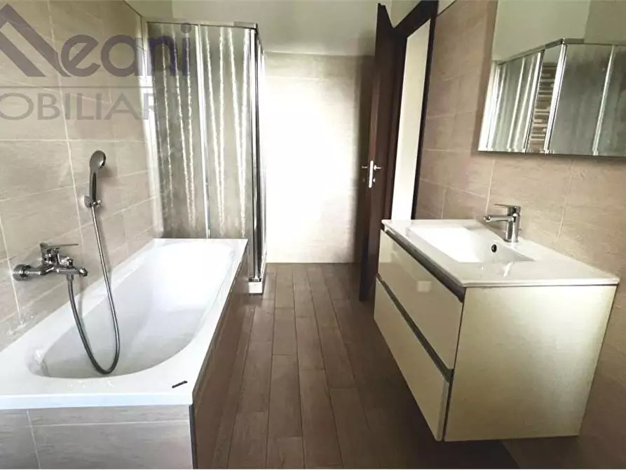 Immagine 13 di Appartamento in vendita  in Via Anna Frank a Landriano