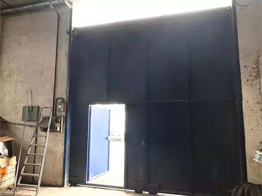 Immagine 3 di Capannone industriale in vendita  in Via Circovallazione a Siziano