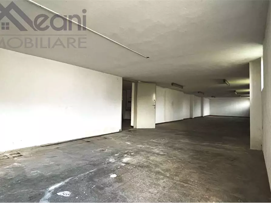 Immagine 3 di Magazzino in vendita  in VIA CIRCONVALLAZIONE a Siziano